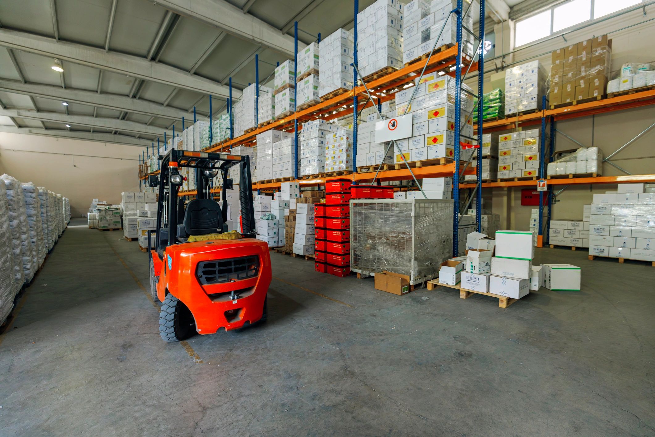 Warehouse inventory and material handling for acquisition services